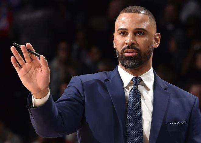 美记：杜兰特等球星都很喜欢乌度卡，他是火箭一笔宝贵财富